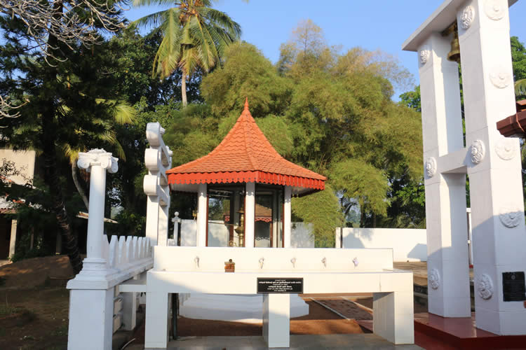 16th Anniversary at Henawatta Sri Vivekarama Purana Vihara on 2018-02-07